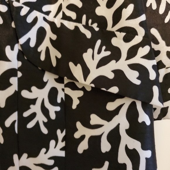 𝅺LE Bos Petite Black and White Lined Jacket - Picture 6 of 8